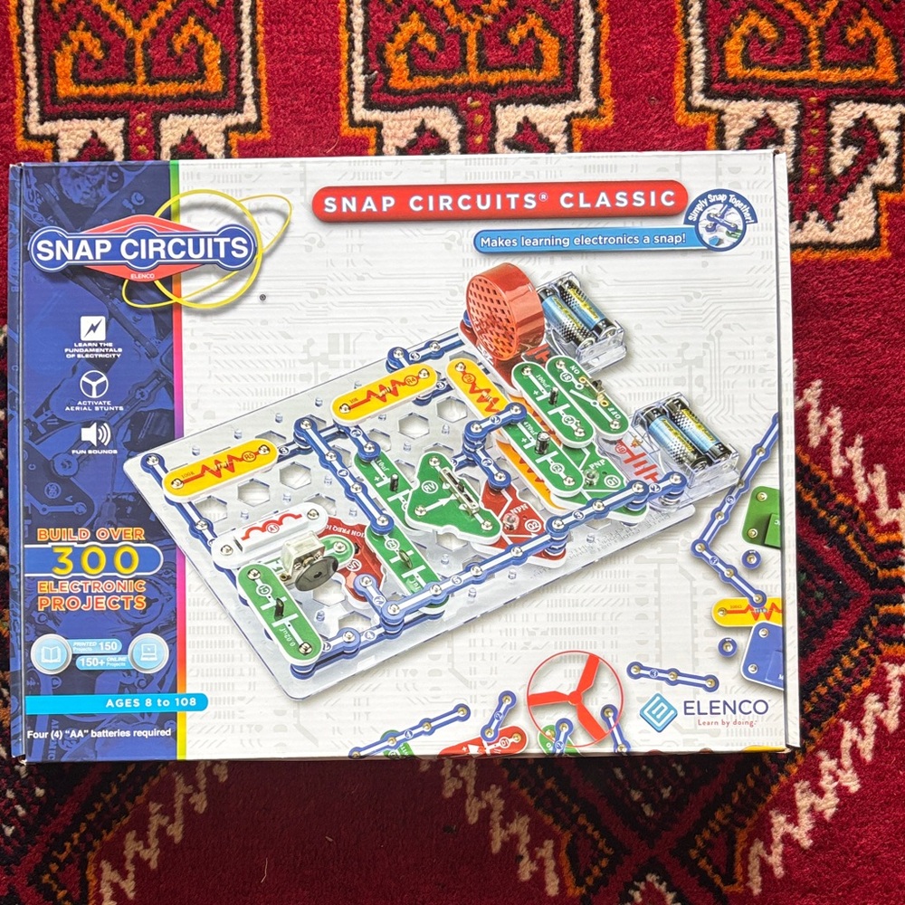 Snap Circuits Classic Electronic Kit - Stem Kids NIB